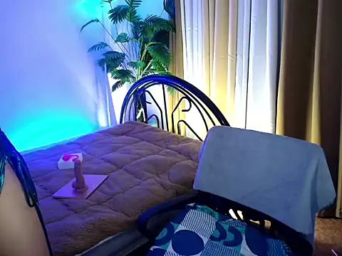 HOTkendraCumXxx online show from April 13, 1:15 pm