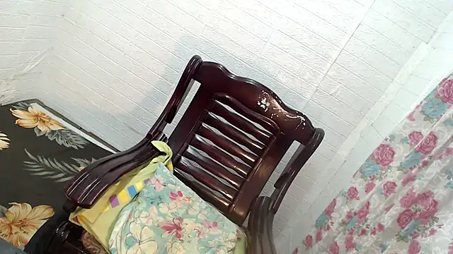 Side Chick online show from September 10, 9:47 pm