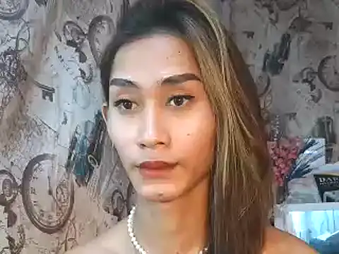 youarea dreamer online show from November 17, 8:03 am