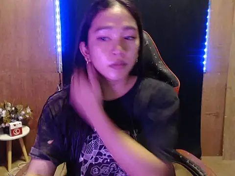 slut clio online show from August 2, 7:30 am