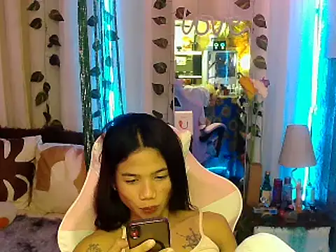 Snapshot of obedient_slave4u chatting on September 16, 5:17 pm obedient slave4u online show from September 16, 5:17 pm