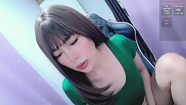 tgirljennie 69 online show from November 29, 3:41 am