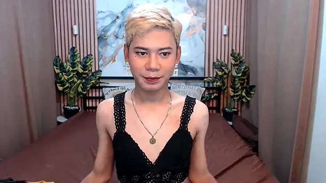 MissTransStella69 online show from August 5, 6:19 am