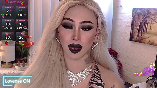Snapshot of Your_valentina_goddess chatting on October 10, 6:14 am Your valentina goddess online show from October 10, 6:14 am