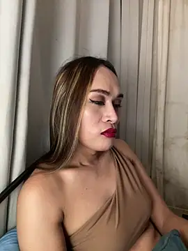 RomanticPearlTS online show from March 27, 1:53 am