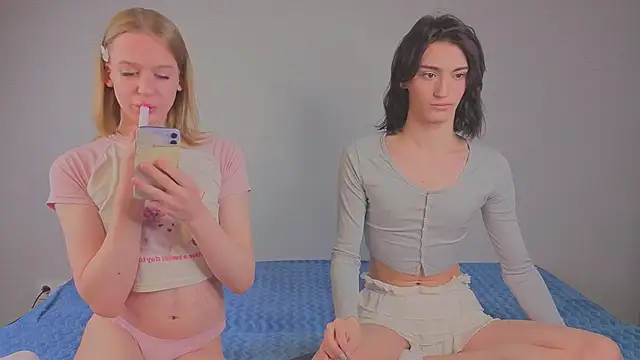 Olivia-Pink online show from February 28, 1:18 pm