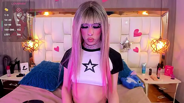 Foxxy Doll online show from March 10, 4:32 pm