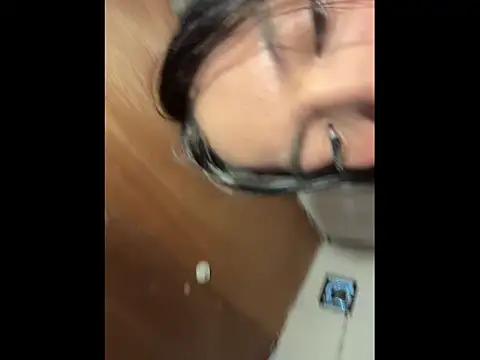 Sugarcandyyy online show from April 6, 4:51 pm