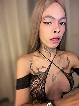 Sugarcandyyy online show from April 20, 4:30 pm