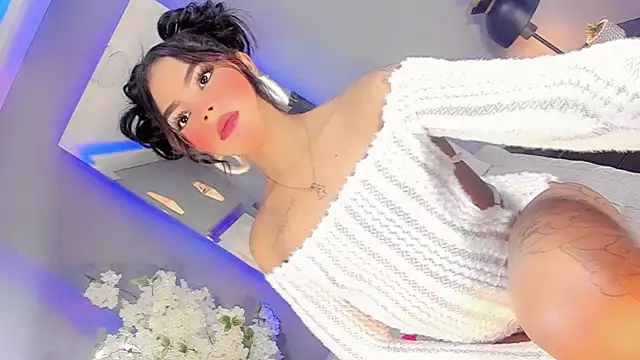 VanessaStonee online show from October 6, 5:07 am