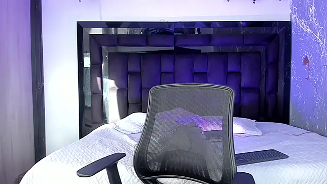 AdharaSweet1  online show from December 3, 10:03 pm