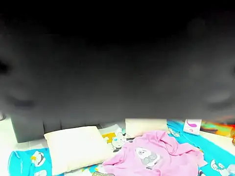 xamila muaa online show from April 12, 7:12 am