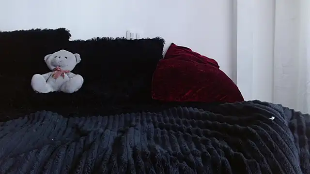 caroline spanky online show from March 11, 8:46 pm