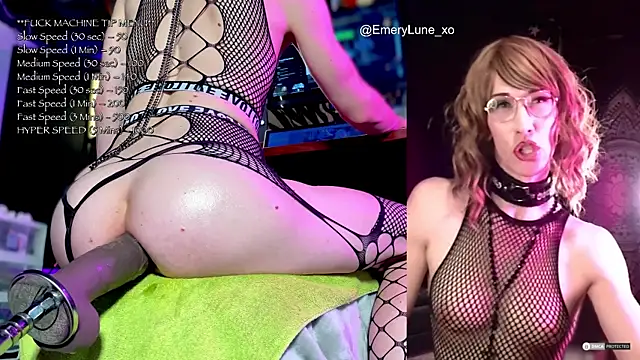 EmeryLune xo online show from November 5, 6:35 am