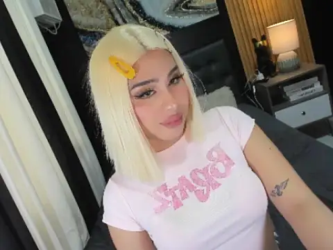 Kelseygavin online show from February 11, 9:06 am