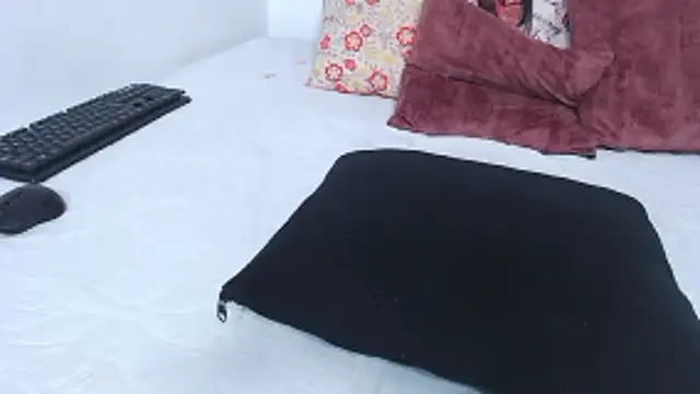 DaiishaWolf online show from November 8, 8:20 pm