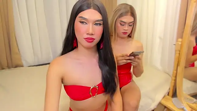 MaxCollins online show from December 14, 8:04 pm