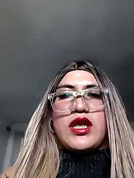 25Kristina online show from April 27, 8:18 pm