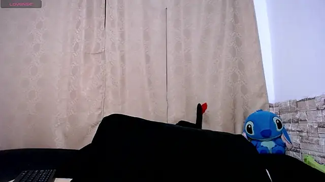 DaraKat18 online show from April 18, 10:54 pm