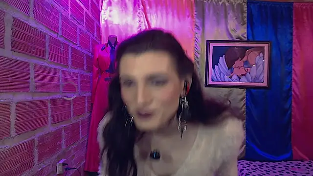 Moira-Hot online show from December 5, 6:36 pm