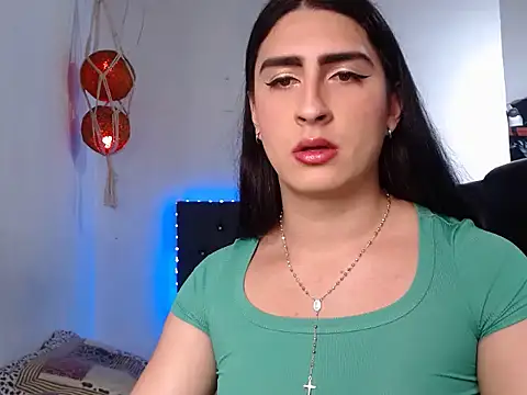 lola diez online show from March 12, 8:36 pm