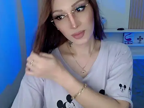 toni 0601 online show from December 18, 3:47 am