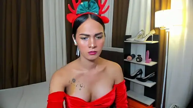 Sedictive Samantha online show from December 15, 9:05 am