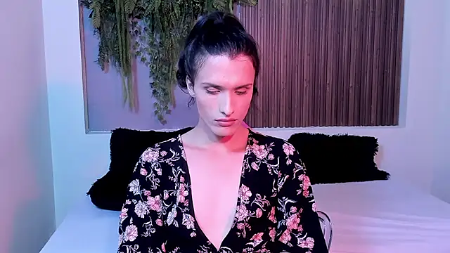 IsabelFernandez online show from September 25, 5:58 am