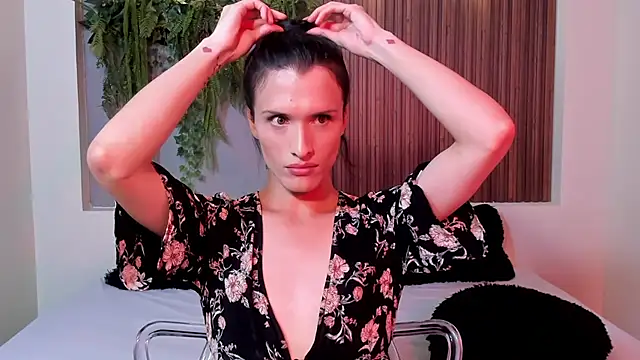 IsabelFernandez online show from September 26, 6:32 am