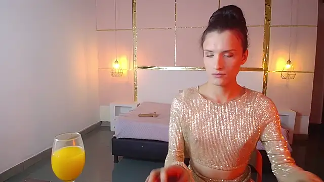 IsabelFernandez online show from October 10, 5:30 am
