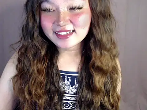 Eyes-on-me online show from November 3, 1:04 am