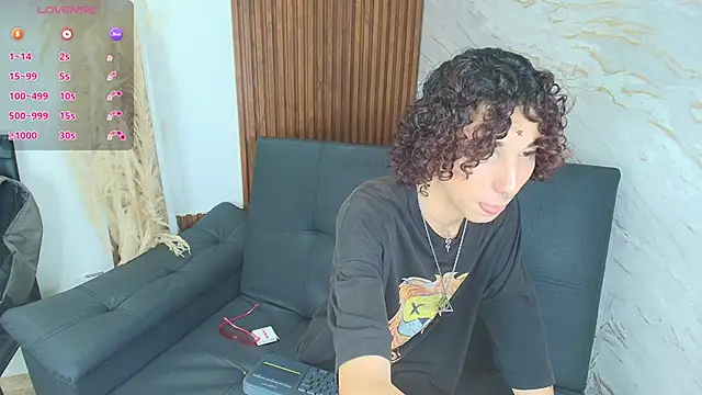 Scaarlett 22  online show from March 4, 8:46 pm