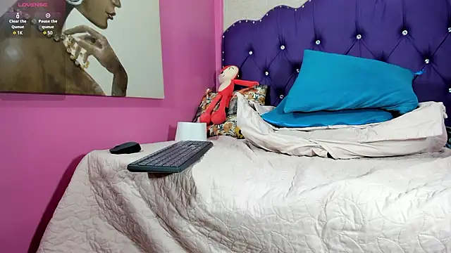 Mara Summerr online show from February 28, 7:31 pm