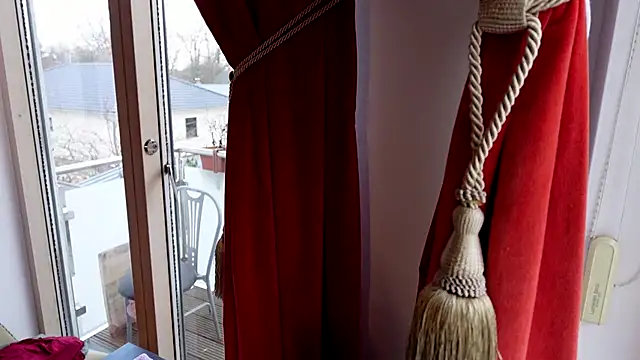 bianca bellamy online show from April 2, 4:05 pm