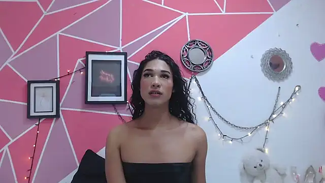 Tifany Adams online show from November 26, 8:44 pm