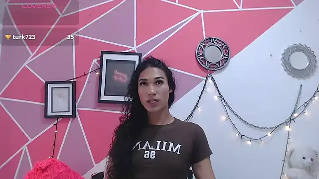 Tifany Adams online show from December 5, 5:08 pm