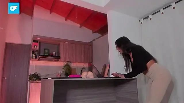 valeriahornier online show from November 3, 5:50 am