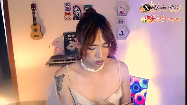 AdelineEsposito online show from March 11, 5:06 pm