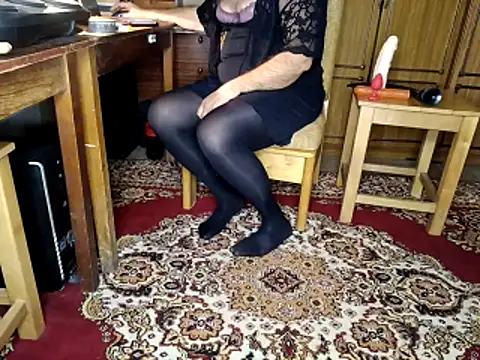 NyushaM online show from November 15, 4:49 pm