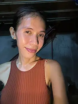 bellaUtops online show from April 18, 7:40 pm