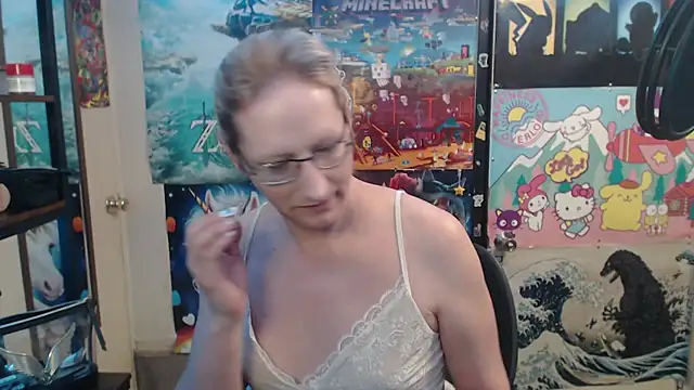 Savanah Banana  online show from February 7, 10:43 am