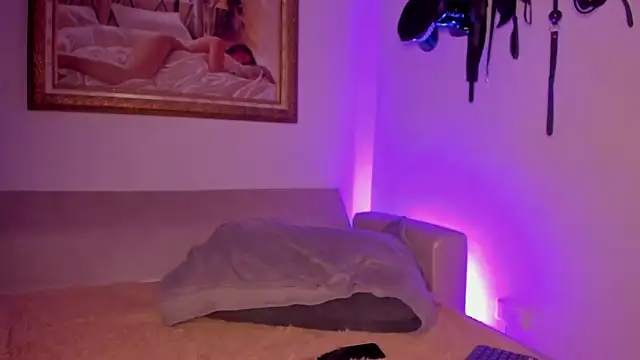 VeronicaSmith OS online show from March 11, 7:51 pm