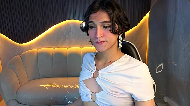 zoe tp online show from December 18, 8:14 pm