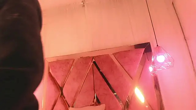 atenea taylor  online show from January 17, 1:46 am