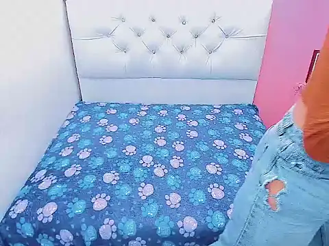 xwetdreamsx online show from April 7, 8:21 pm