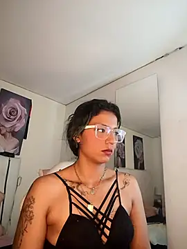 SamathaMay online show from March 19, 2:06 pm