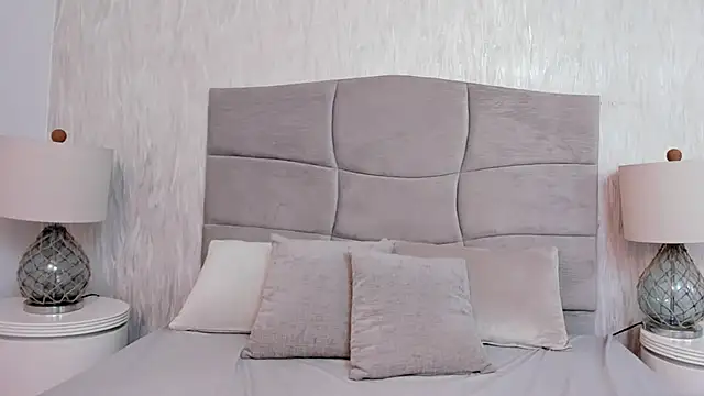 Naomii BDSM online show from February 10, 2:13 pm