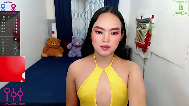 Fantacyloverr online show from August 7, 10:33 am