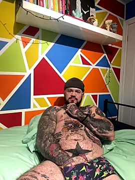 trans man and his dom online show from December 17, 2:11 pm