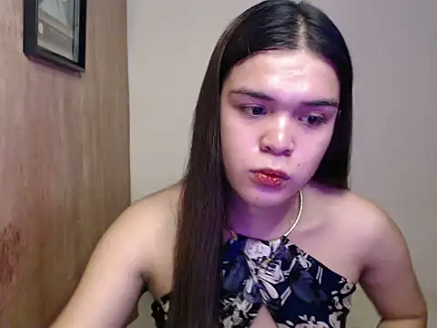 stripyapril online show from June 30, 7:03 pm